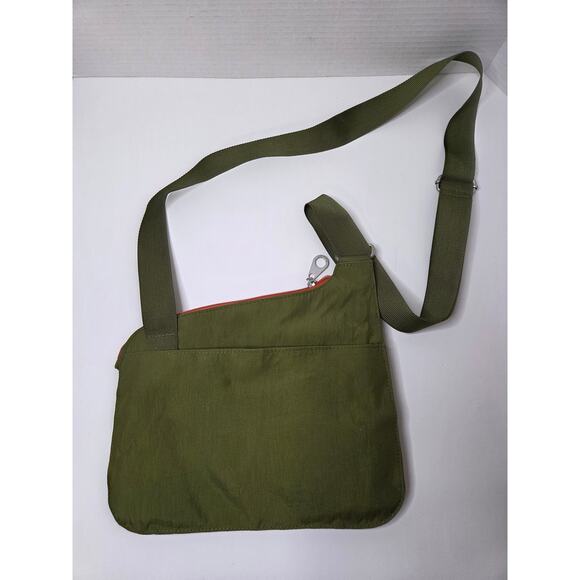 Baggallini Camo & Olive Crossbody Bag - Picture 5 of 5